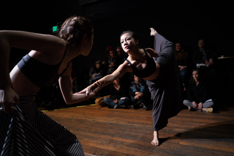 AXIS Dance Company. Photo by Hans Holtan.